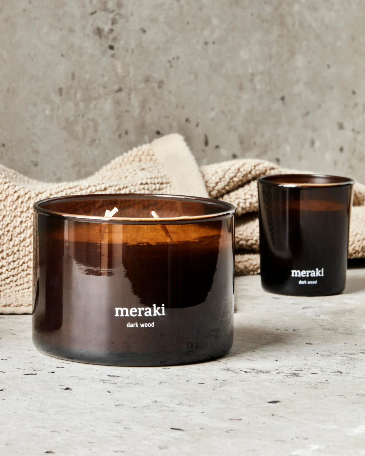 Meraki – Scented candle, Dark Wood, 340 g