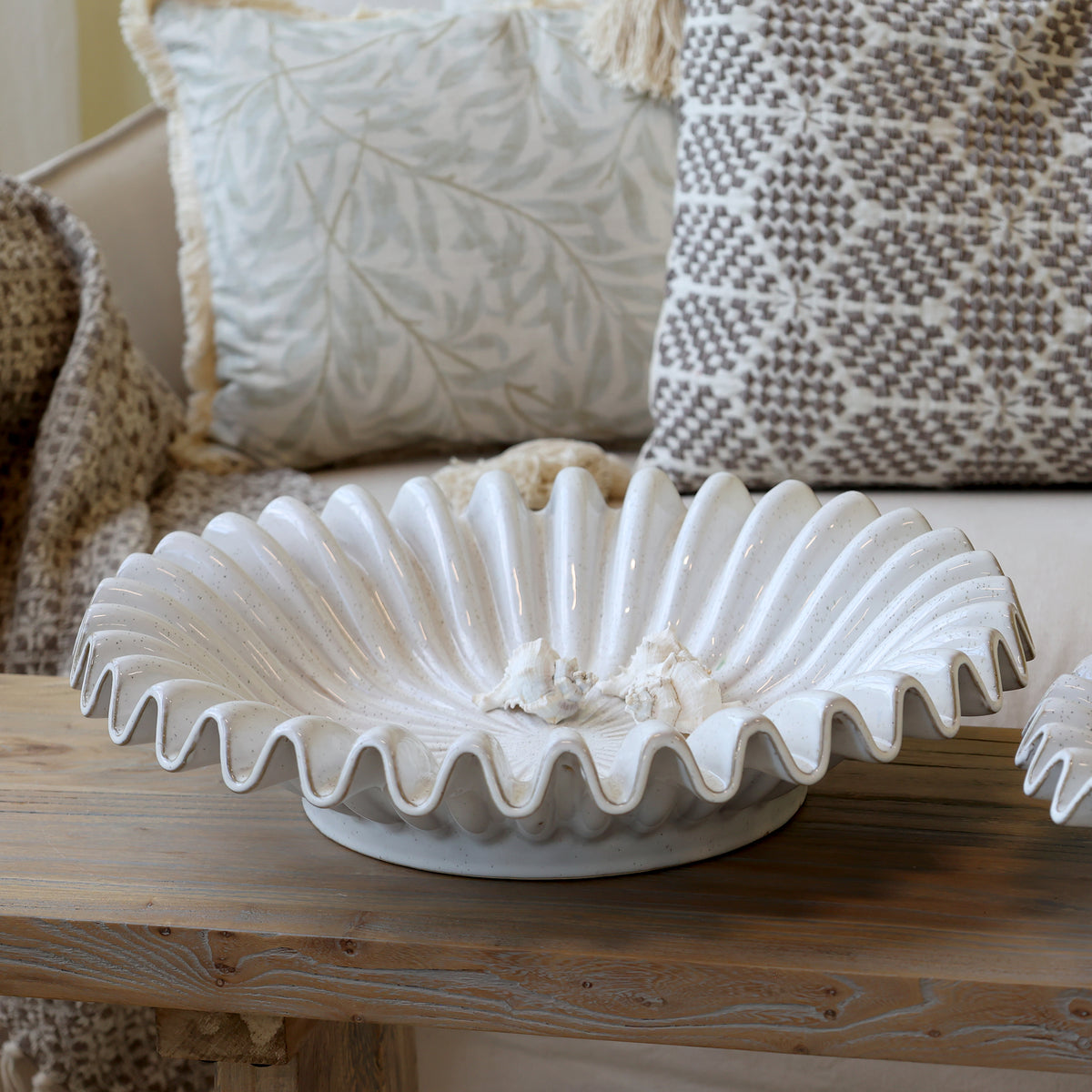 Fad m. rillet kant, Ø44 cm, antique creme