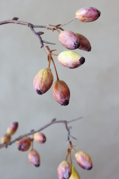 Fleur Gren med Bær Dusty Rose – Kunstig Gren 96 cm