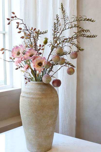 Fleur Gren med Bær Dusty Rose – Kunstig Gren 96 cm