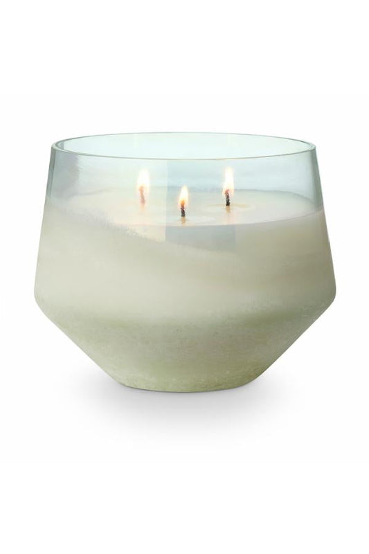ILLUME Fresh Sea Salt Duftlys i Blåt Baltic Glas – 890 g